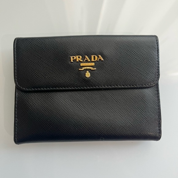 PRADA BLACK SAFFIANO LEATHER WALLET
